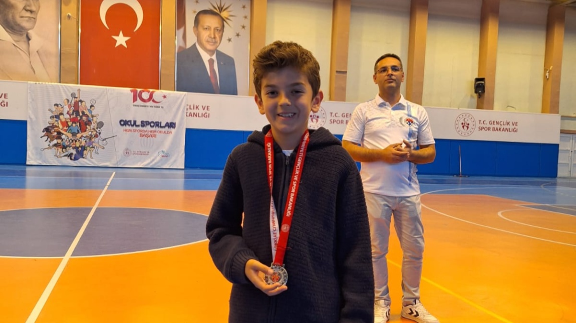 Nevşehir İli Satranç Yarışmasında Ömer Ali Güçlü İl 2.si Olmuştur.